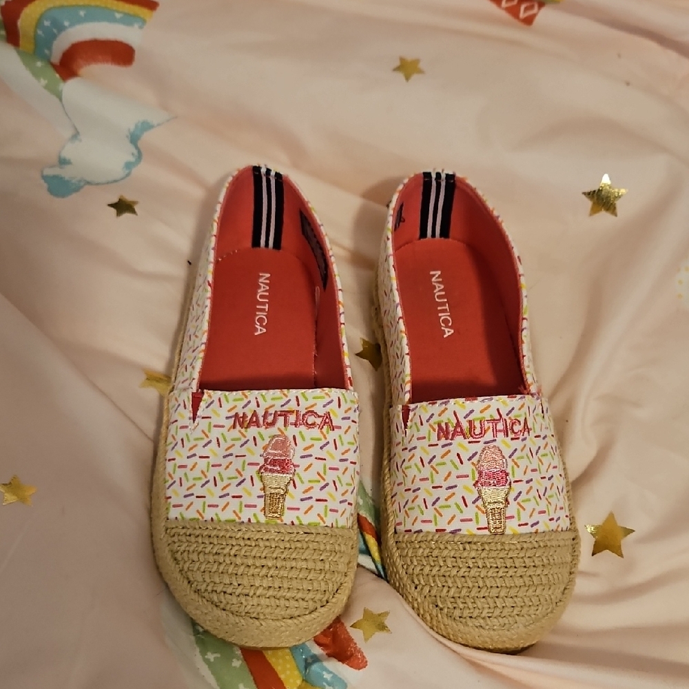 NWOT Nautica flats